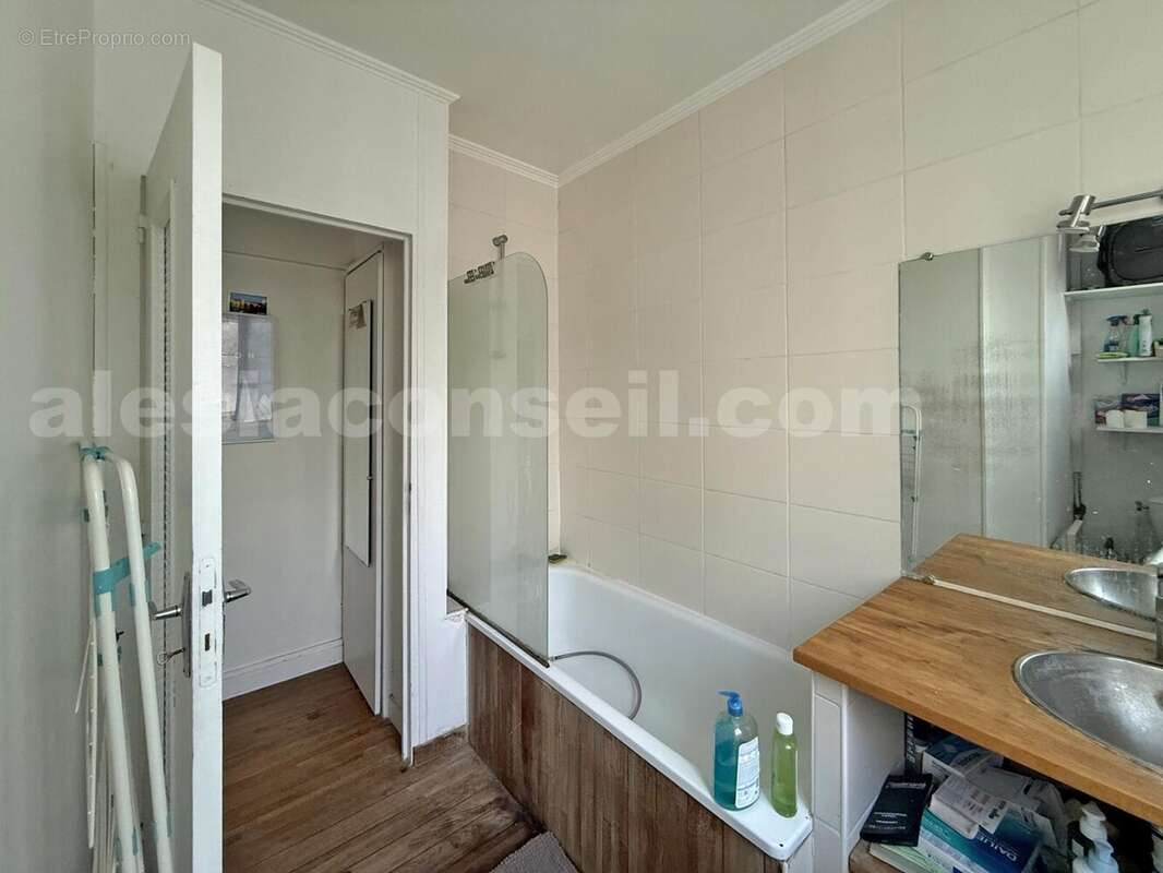 merc26-acho-sdb - Appartement à PARIS-15E