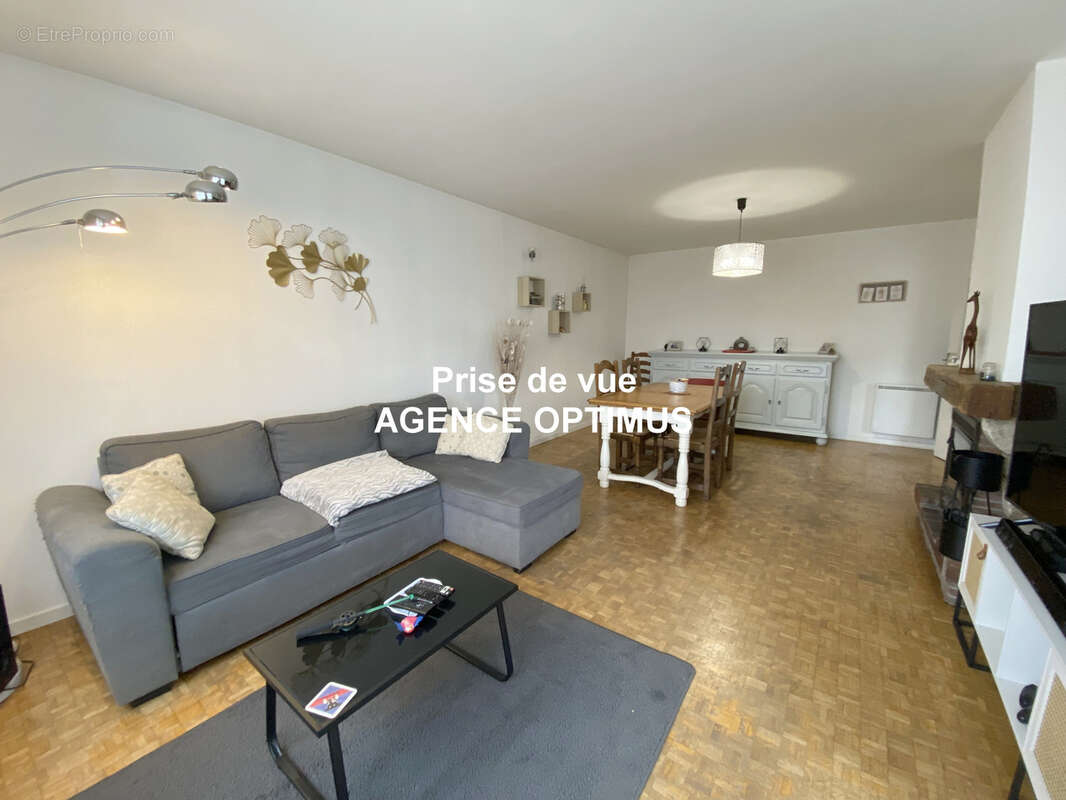 Maison à VILLENEUVE-LA-GUYARD