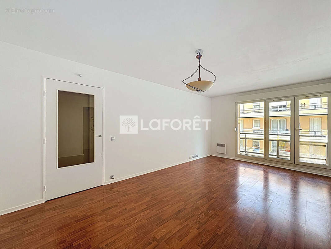 Appartement à BONNEUIL-SUR-MARNE