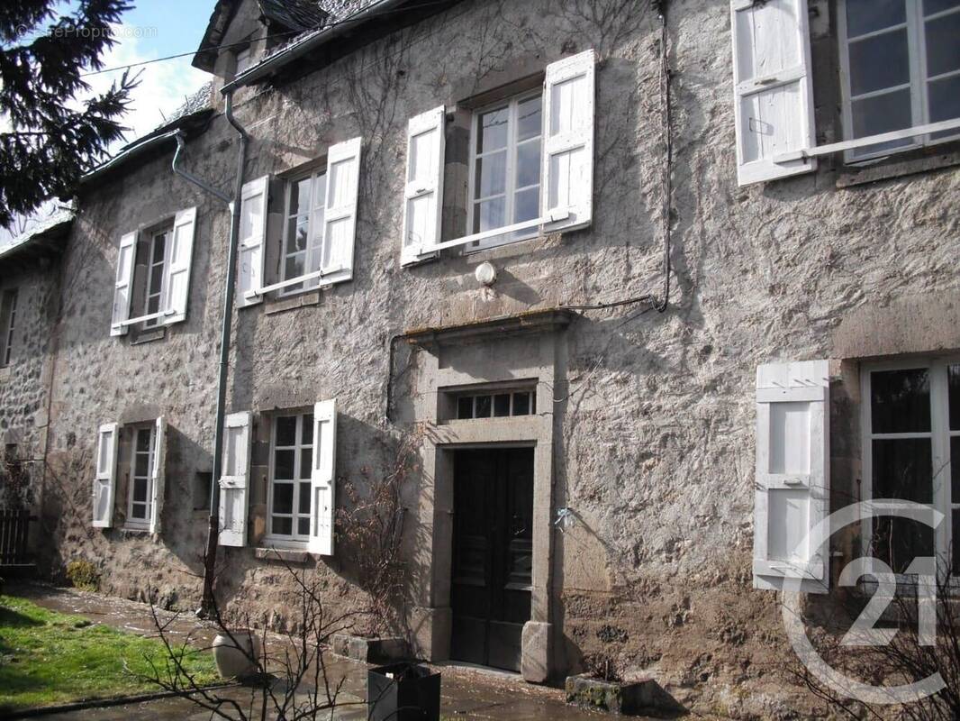 Maison à MUR-DE-BARREZ