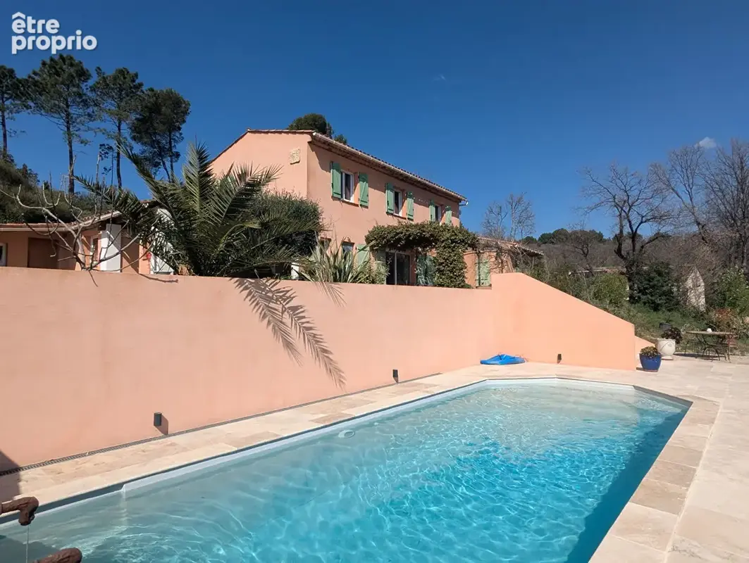 VILLECROZE charmante maison de 150 m², 4 chambres, piscine au calme - photo 5