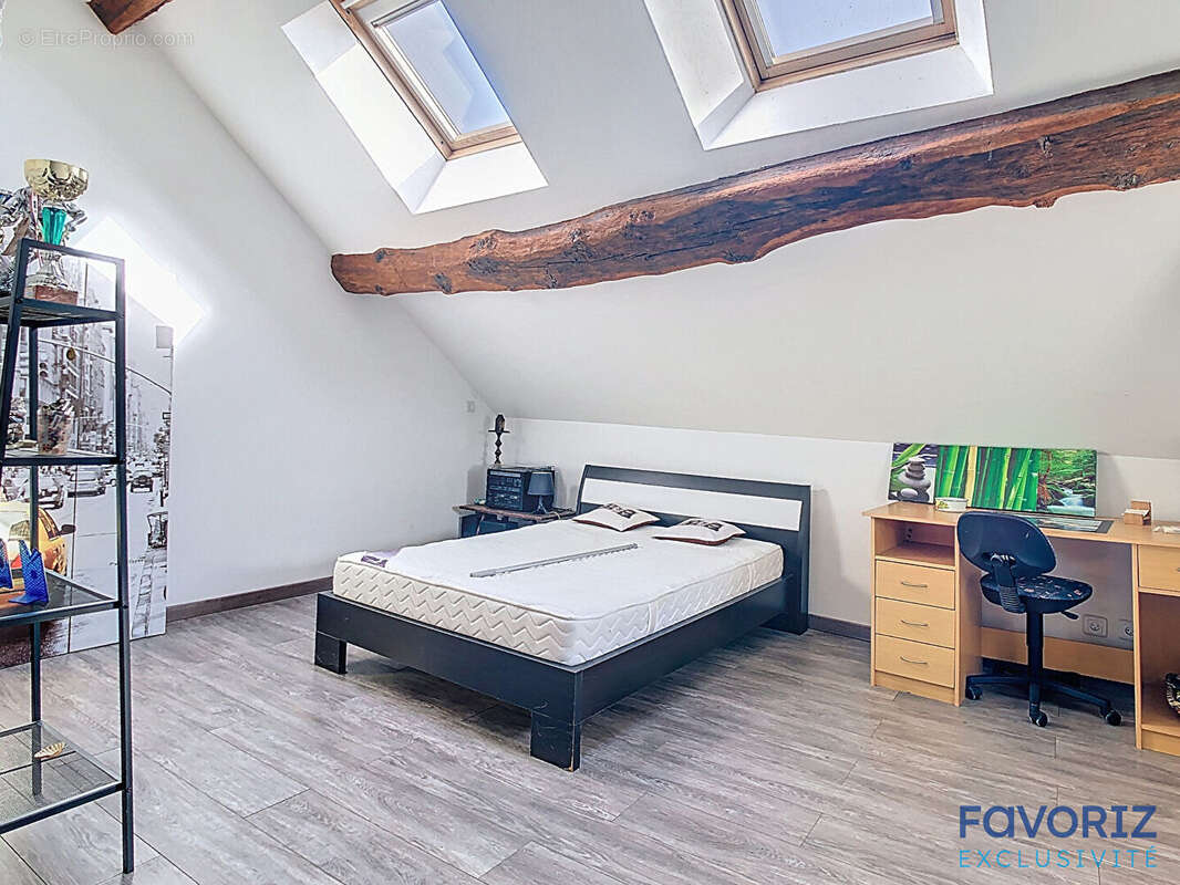 Maison à FONTAINE-FRANCAISE