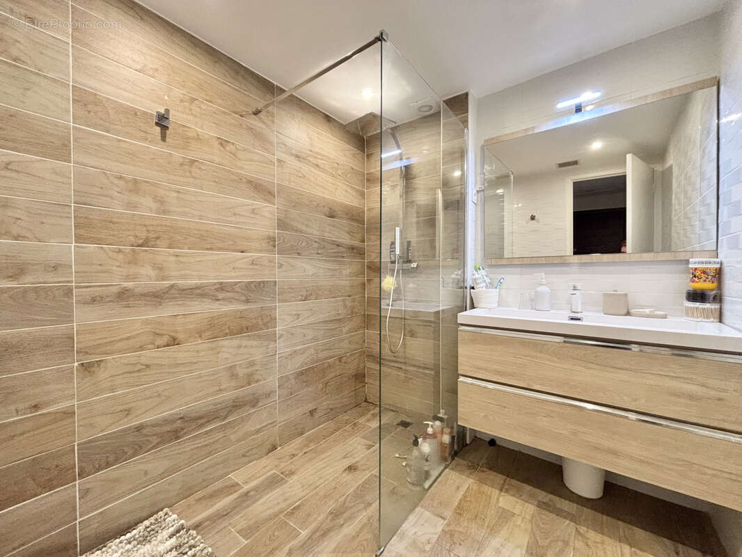 Appartement à LE CANNET