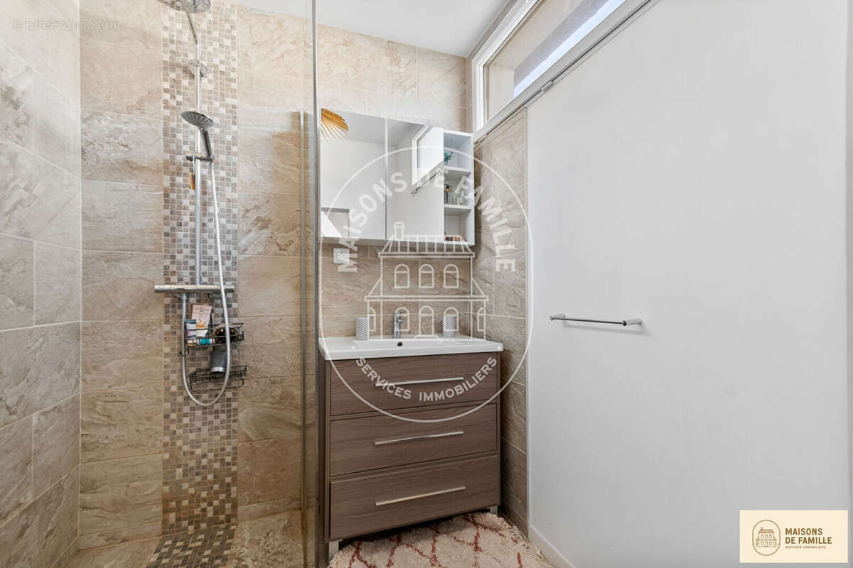 Maison à LA CELLE-SAINT-CLOUD