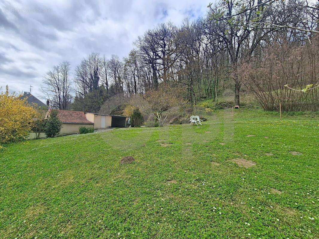 Maison à LE LARDIN-SAINT-LAZARE