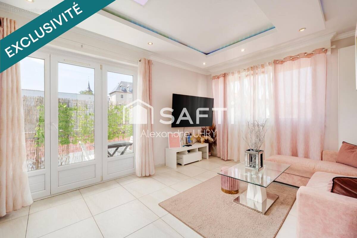 Photo 1 - Appartement à CHAMPIGNEULLES