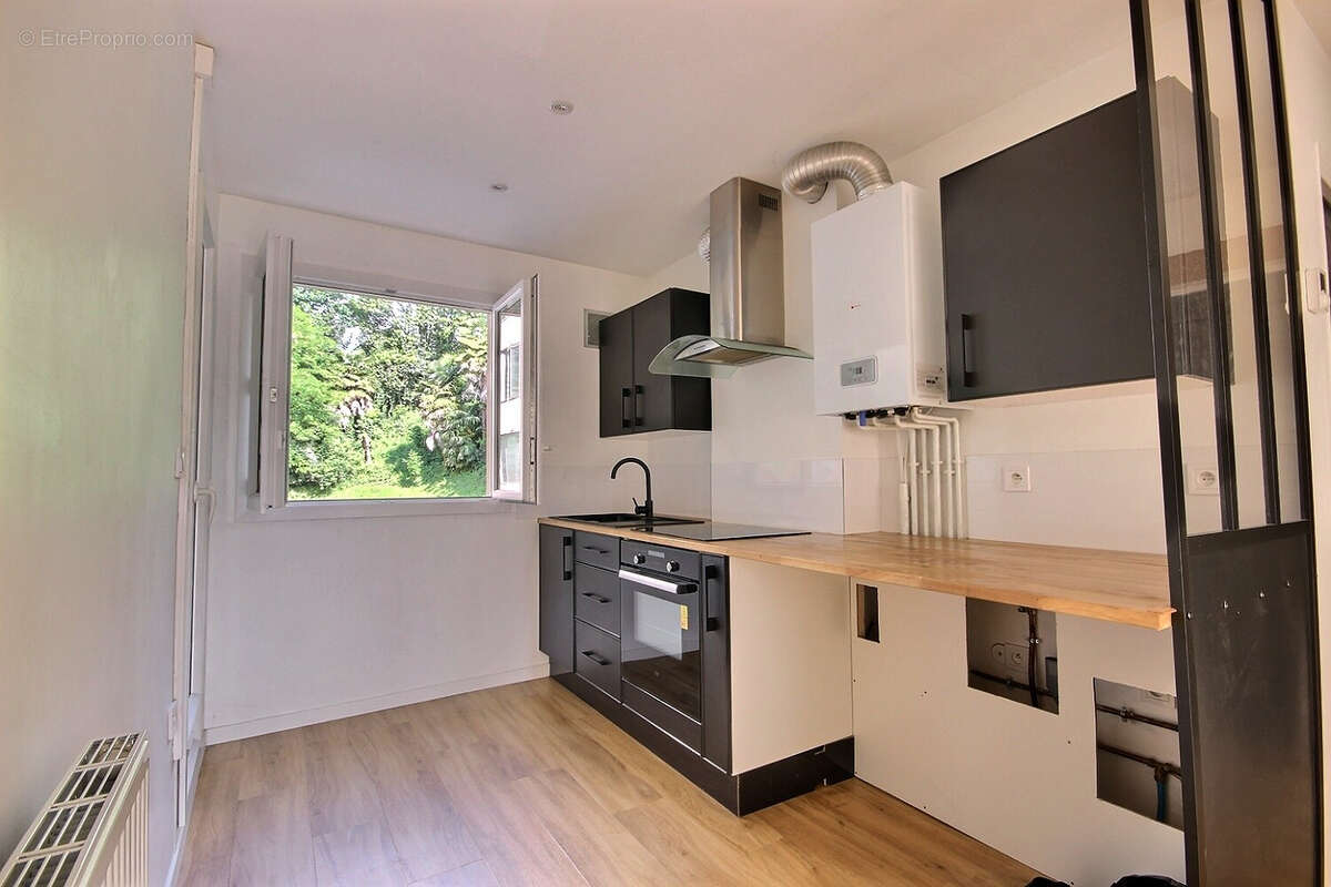 Appartement à BILLERE