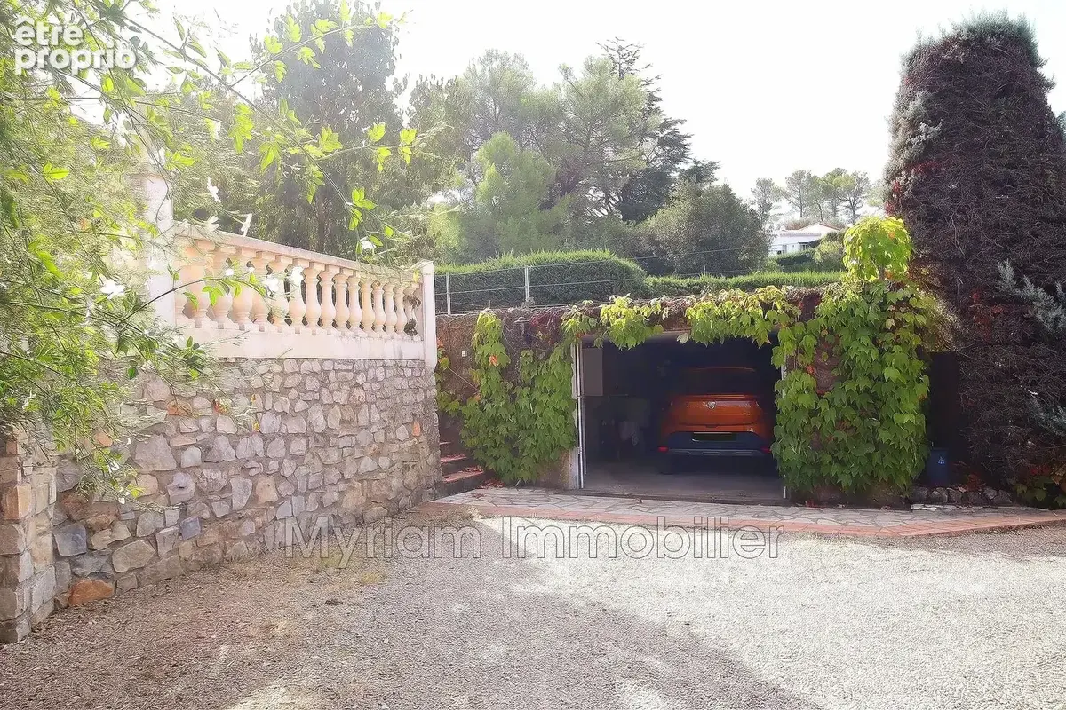 Maison 6 pièces 154 m² à vendre à Peymeinade (06530) - photo 8