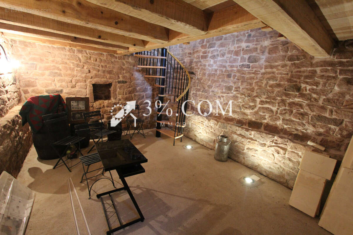 Maison 5 pièces 137 m2 - 3 chambres - Grand garage - Jardin - photo 8