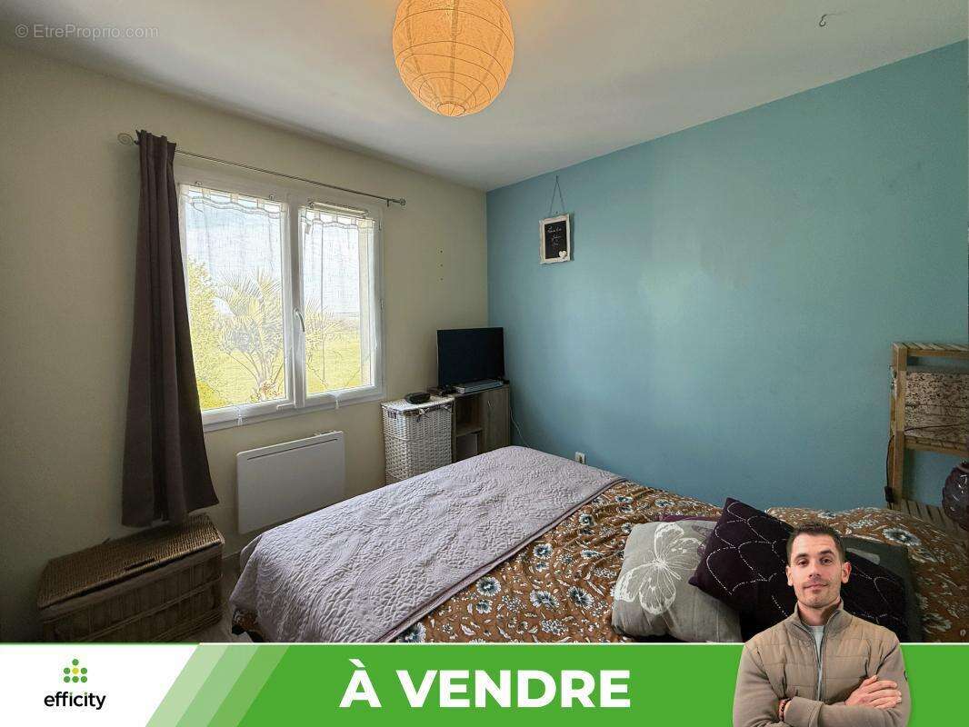 Maison à BONNEUIL-MATOURS