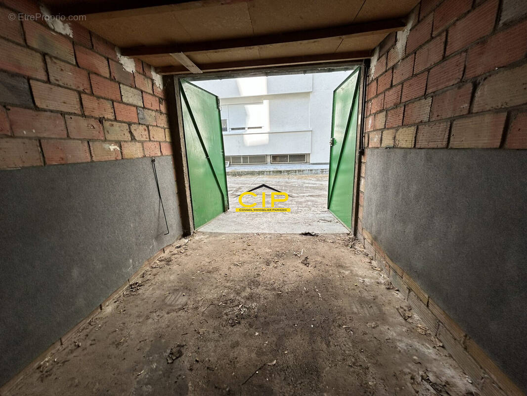 Parking à PARIS-19E