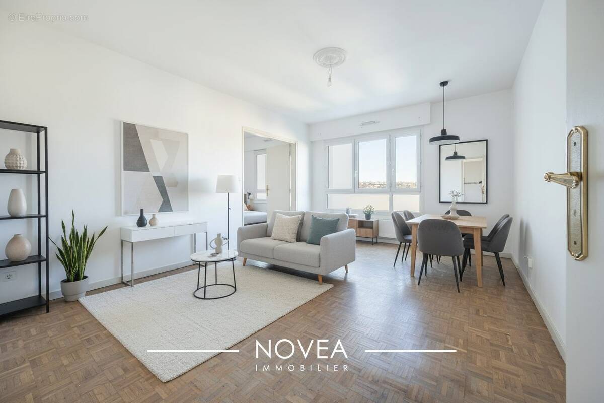 Appartement à SAINT-ETIENNE