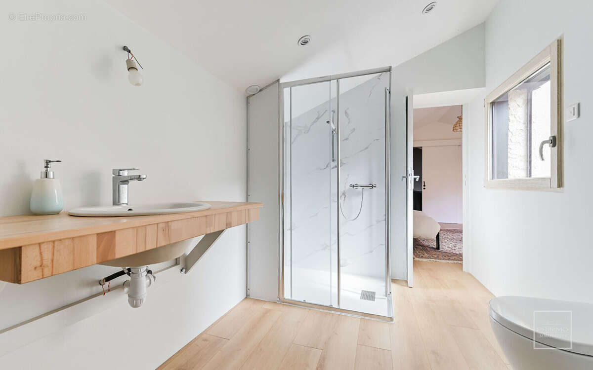Saint Cyr au Mont d'Or, 12mn à pied du Village, Maison d'environ 230m² sur 1 617m² de terrain - photo 10