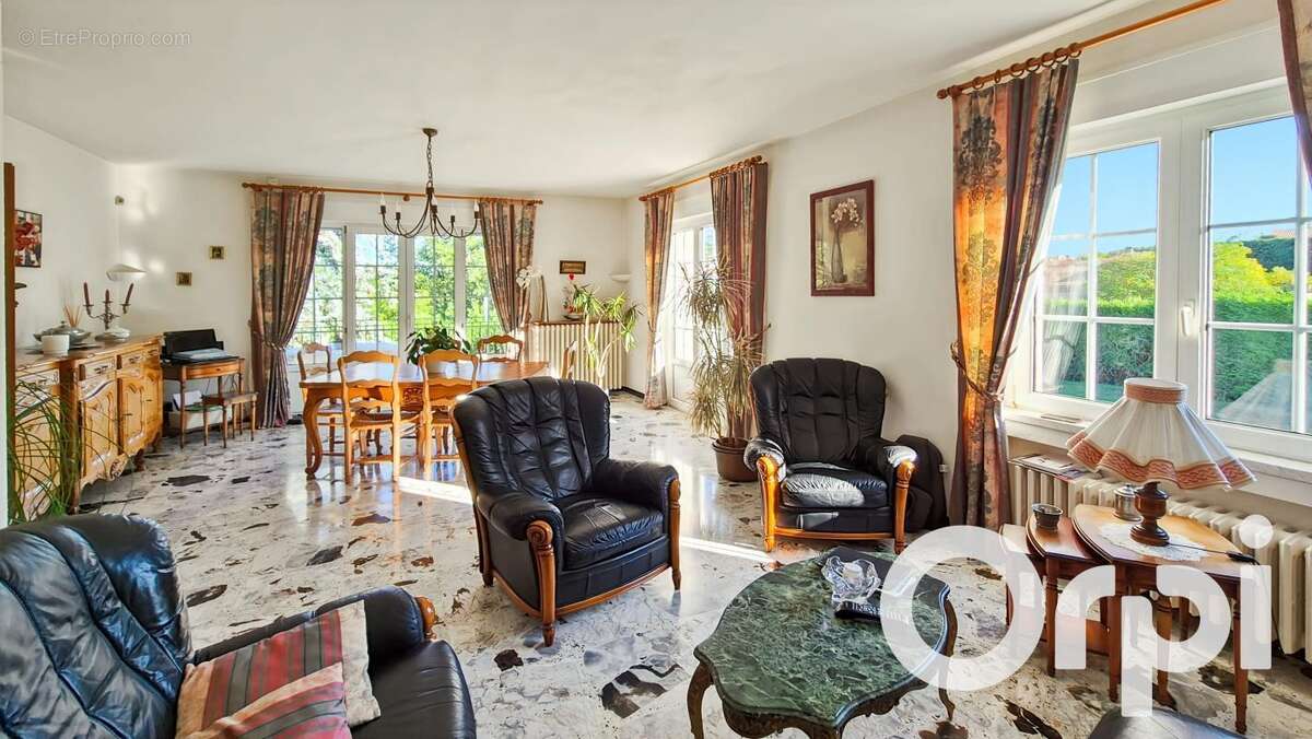 Maison à PONT-SAINT-ESPRIT