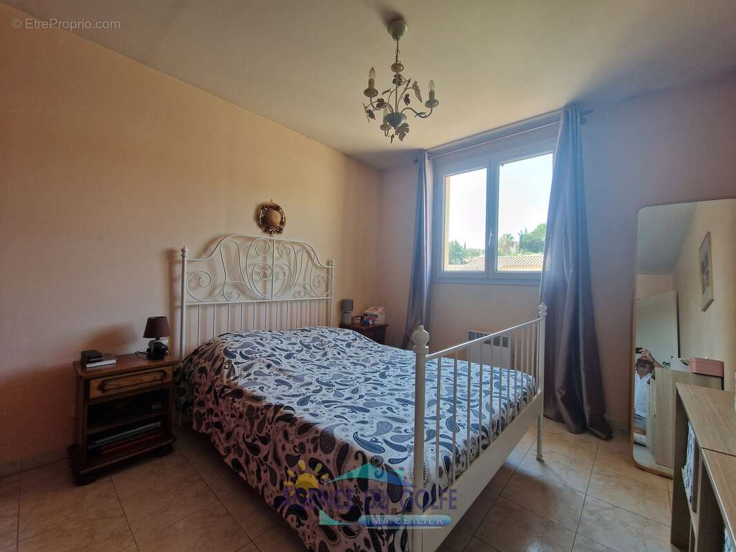 Villa T 4 mitoyenne au calme dans clos sécurisé - photo 8