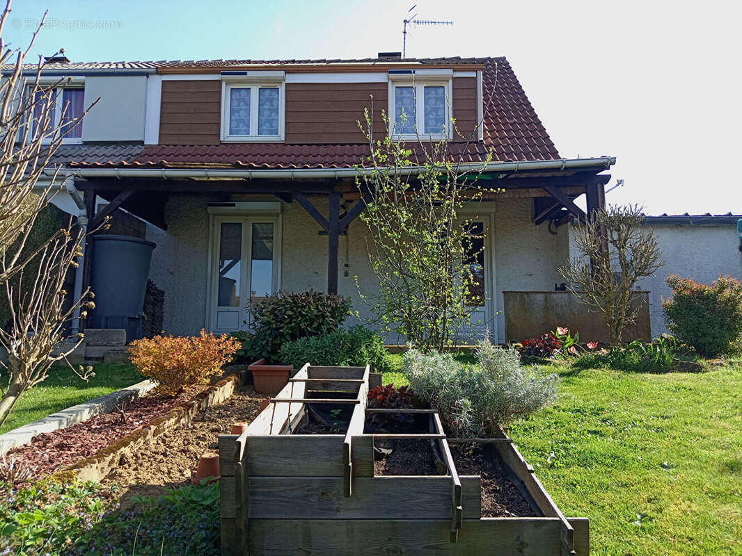 Maison à HERICOURT