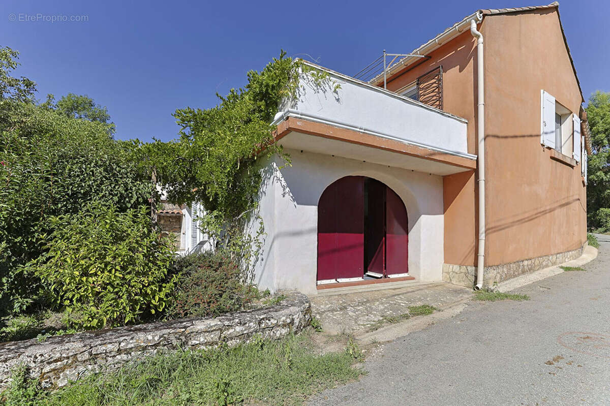 Maison à ROQUEREDONDE