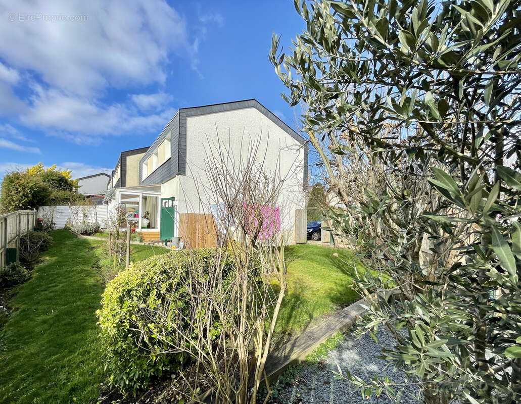 Maison à HEROUVILLE-SAINT-CLAIR