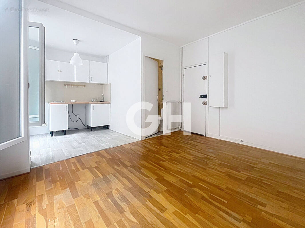 Appartement à PARIS-11E