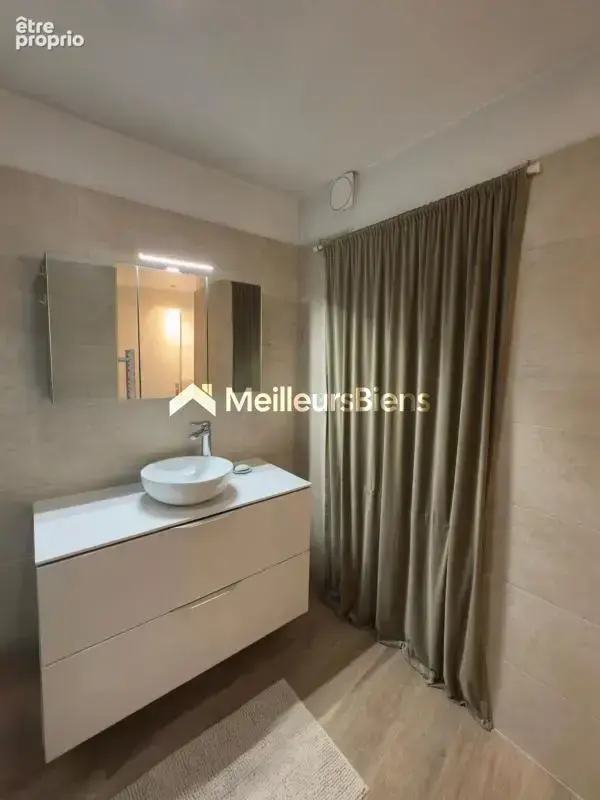 Cannes : Rez de jardin  48 m2, charme, calme avec terrasse dans petite maison ancienne - photo 12