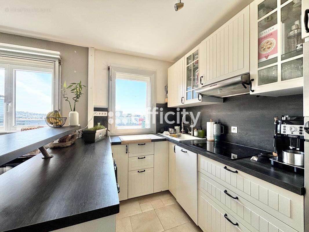 Appartement à CLICHY