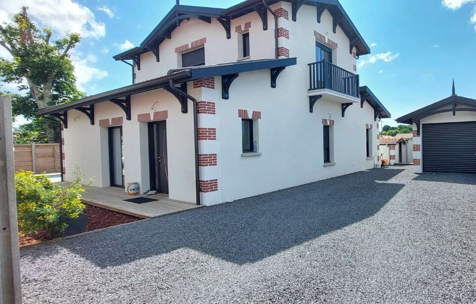 Maison à GUJAN-MESTRAS