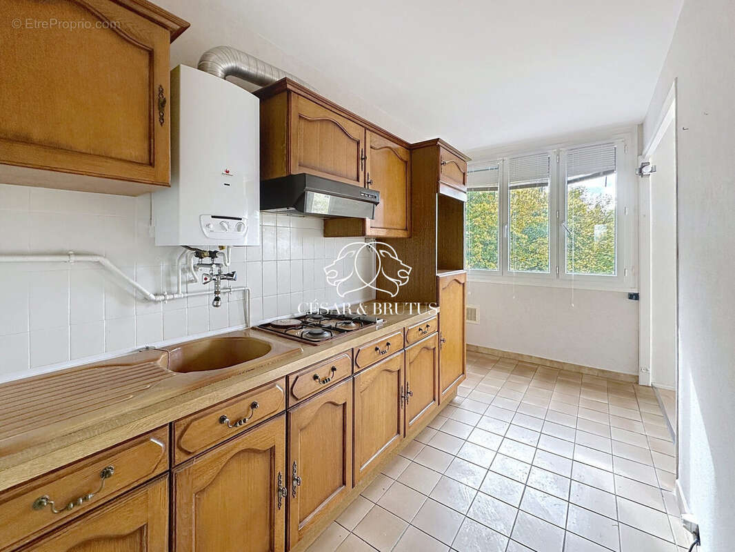 Appartement à LYON-4E