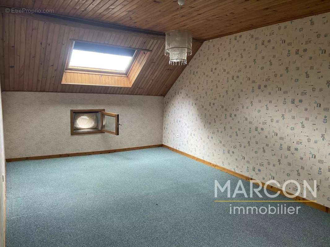 Maison à NOUZEROLLES