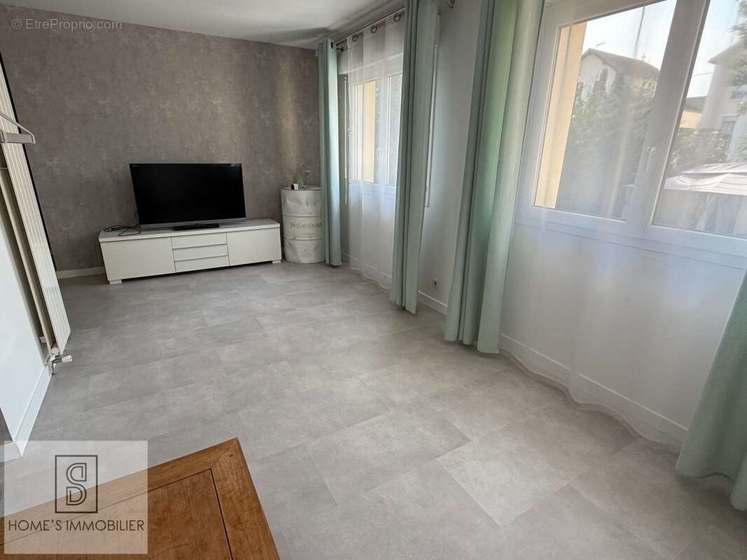 Maison à VILLEMOMBLE