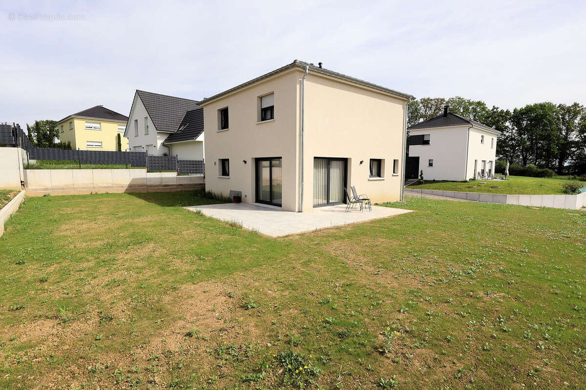 Maison à HAGENTHAL-LE-HAUT