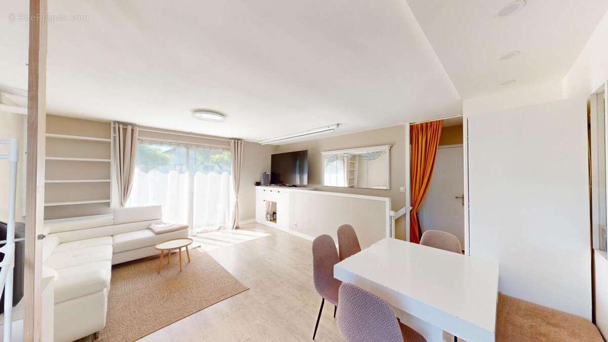 Maison à PONTAULT-COMBAULT