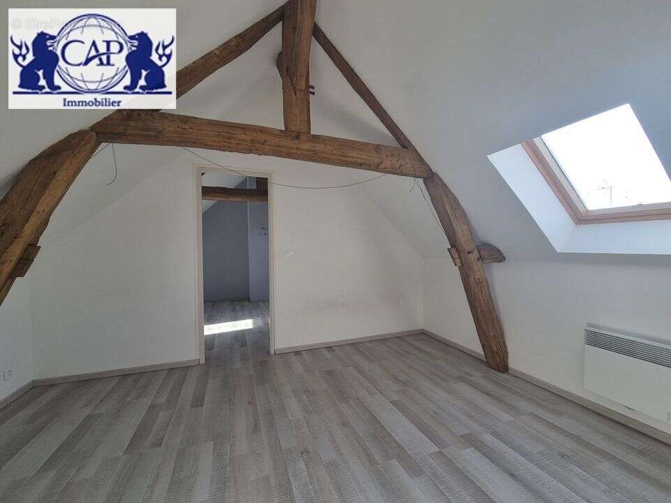 Maison à PONT-SUR-YONNE