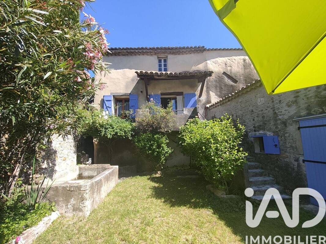 Photo 1 - Maison à SAINT-MARCEL-D'ARDECHE