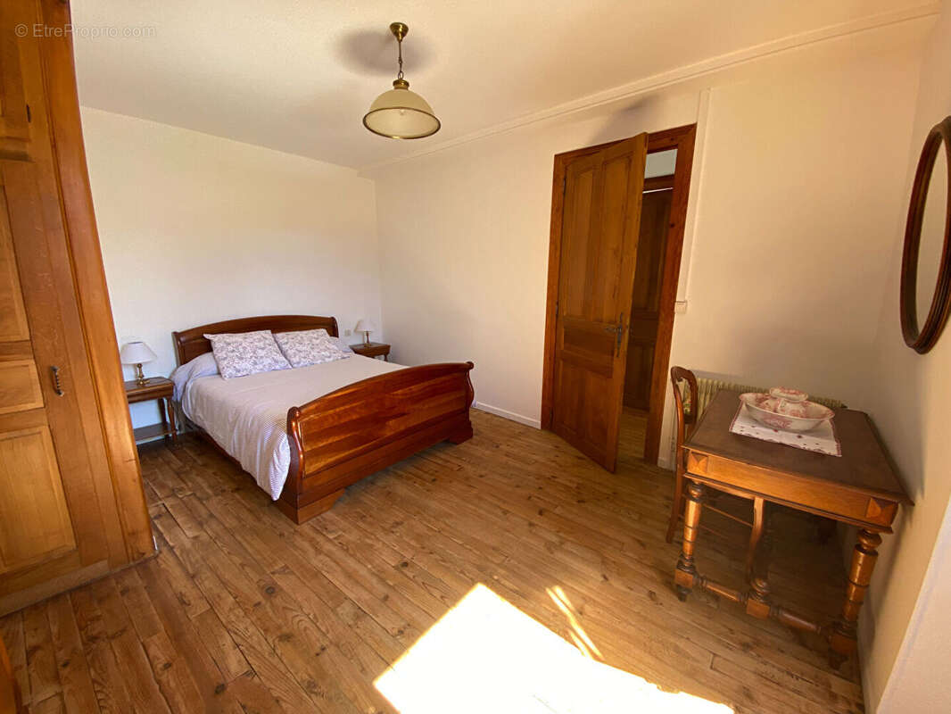 Maison 170 m² à Izeste  - photo 7