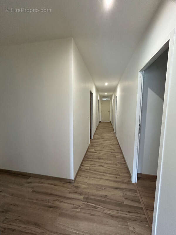 Maison à LAROQUE-DES-ARCS