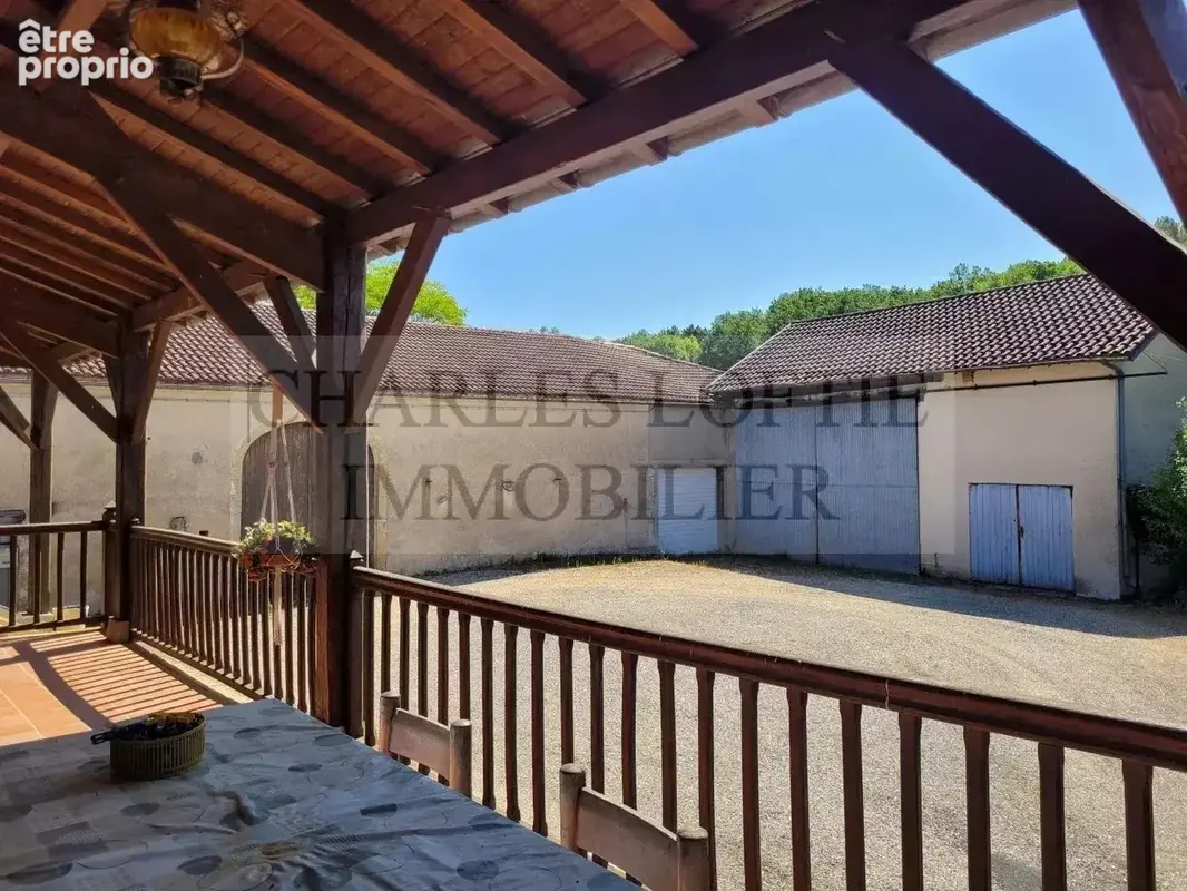 Ancien corps de ferme avec dépendances et terrain de 6200 m2, proche de Puy-l’Evêque - photo 15