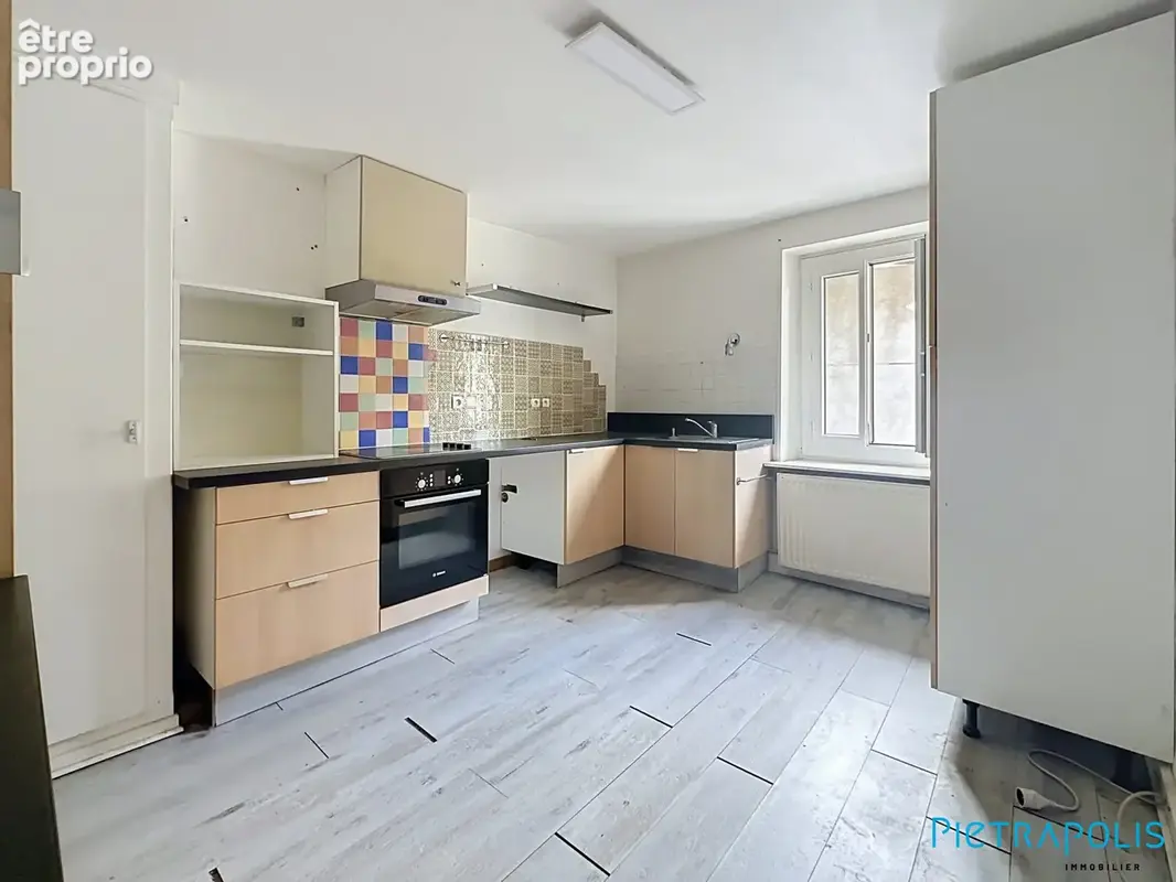 Appartement 139 m² à Gex  - photo 7