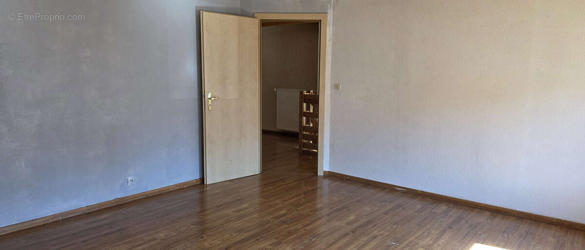 Maison à BOURG-BRUCHE