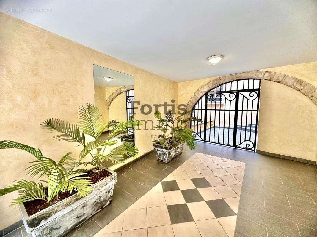 Appartement à CORBEIL-ESSONNES