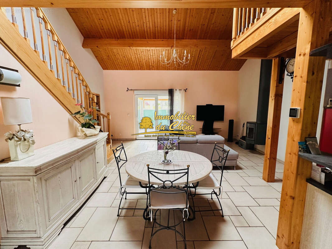 Maison 167 m² à Fougerolles  - photo 4
