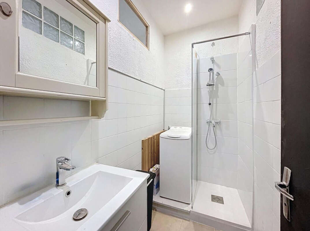Appartement à MARSEILLE-6E