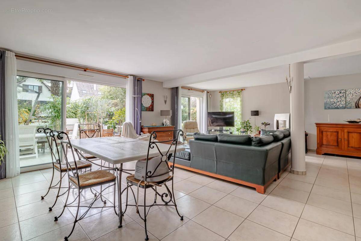 Maison à SAINT-BRICE-SOUS-FORET