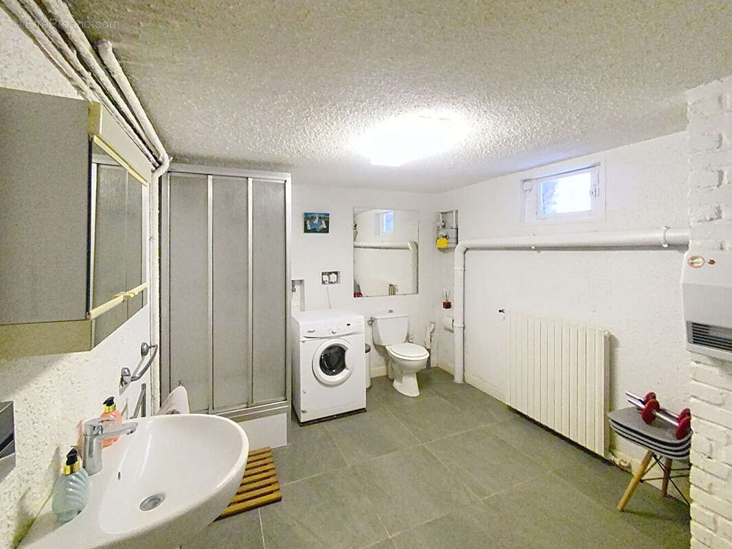 Maison à SAINT-MAUR-DES-FOSSES