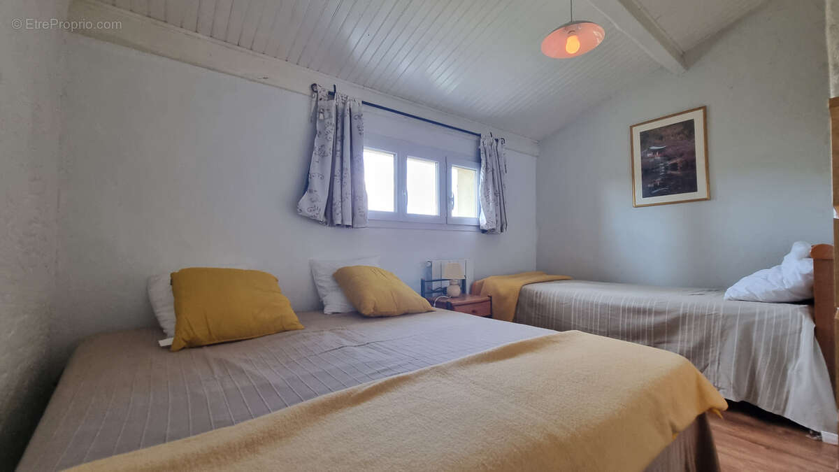 Maison à VILLENEUVE-DE-BERG