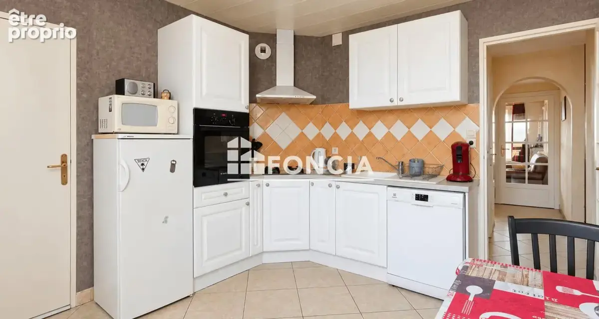 T4 traversant de 76 m² avec balcon, garage et parking – Vue sur  Vercors et Crussol - photo 10