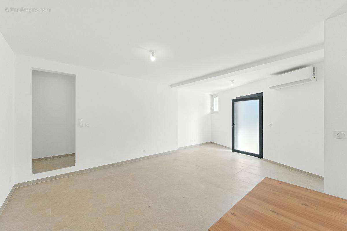 Appartement à SANARY-SUR-MER