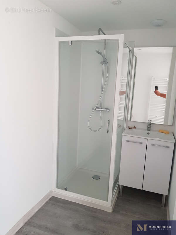 Appartement à BARBEZIEUX-SAINT-HILAIRE