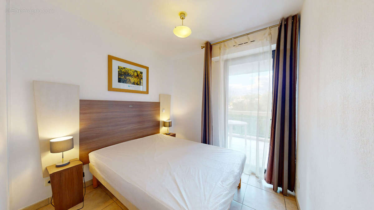 Appartement à VILLENEUVE-LOUBET