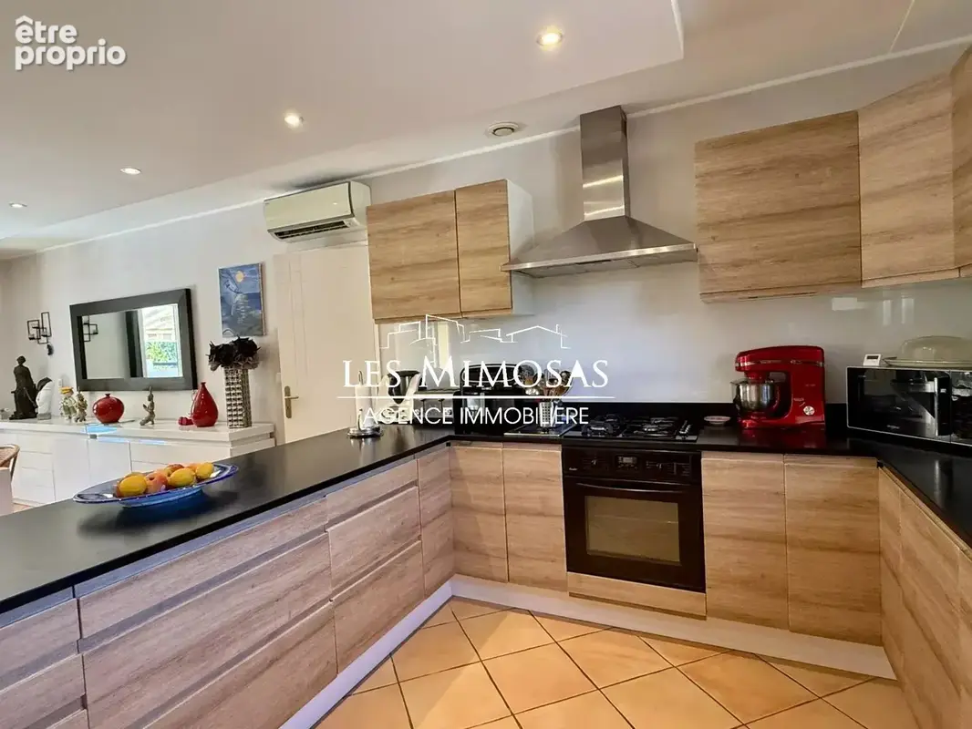 Vidauban, maison de plain-pied  – terrain 2500m² – piscine – garage - photo 17