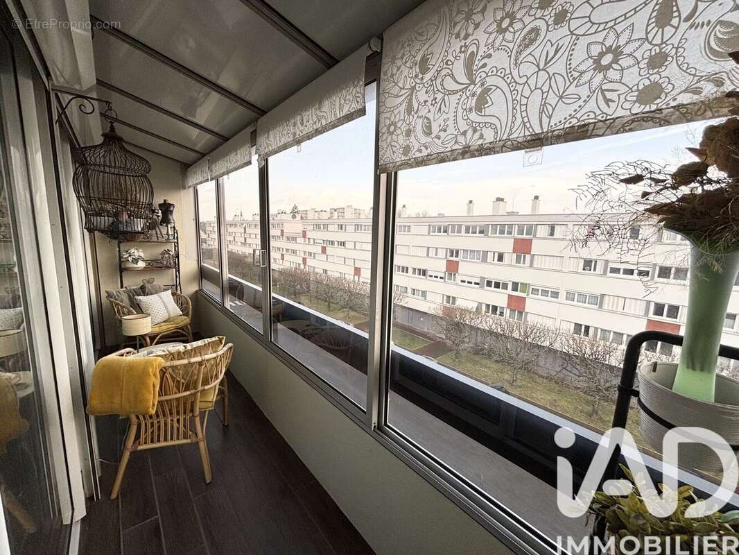 Photo 7 - Appartement à FLEURY-LES-AUBRAIS
